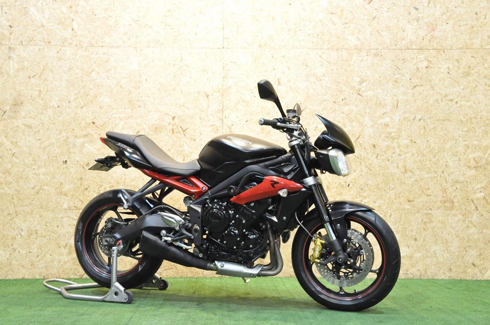 TRIUMPH Street Triple 675 R 2015 | รับซื้อ-ขาย Bigbike มือสองทุกรุ่น สภาพดี